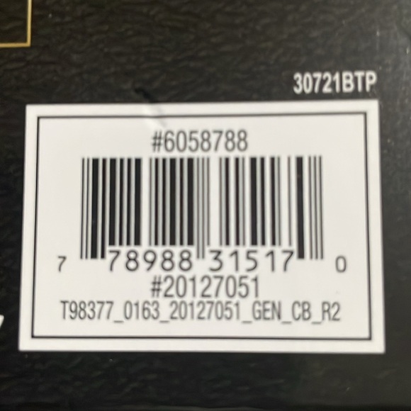 Cardinal classics chess, checkers and tic-tac-toe.  (New). - Picture 4 of 4